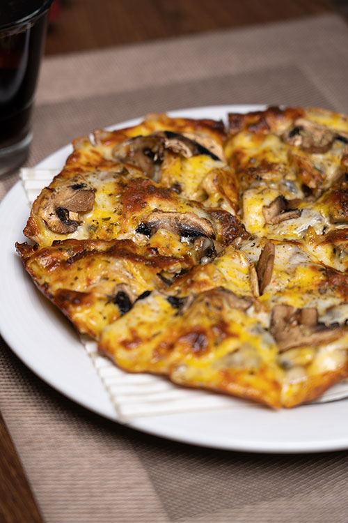 پیتزای چیکن آلفردو